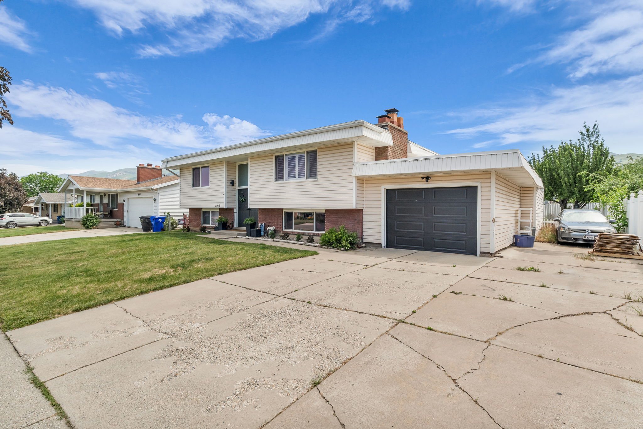 840 N 325 W photo 2
