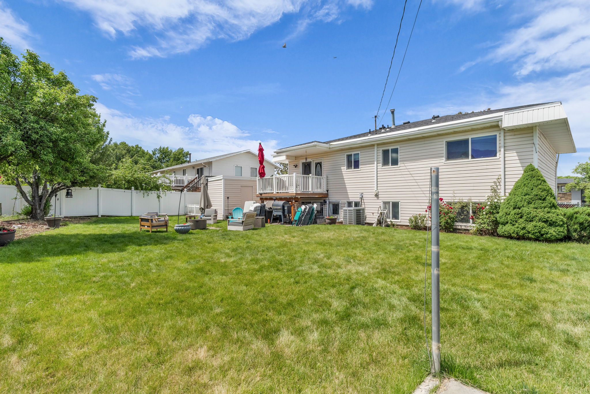 840 N 325 W photo 37